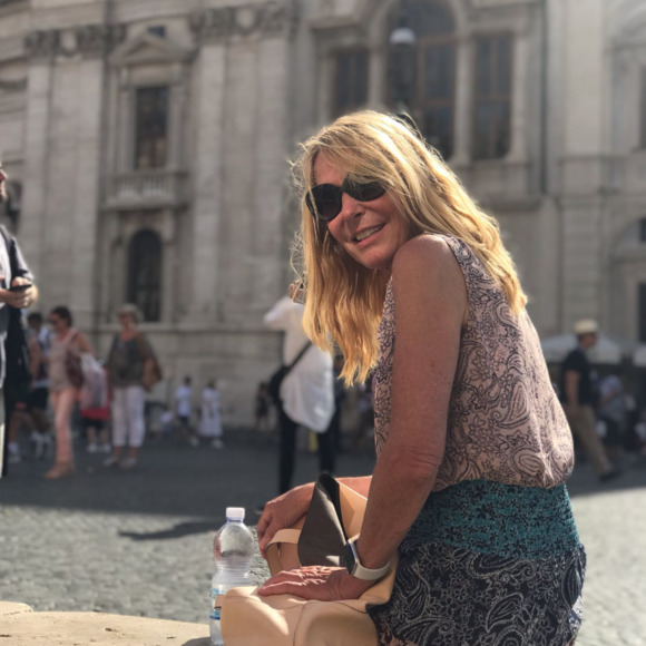 Profile Picture of Christine Hollander (@phillippineh) on Poshmark