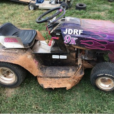 Profile Picture of Travis Vickers (@lawnboy39) on Twitter