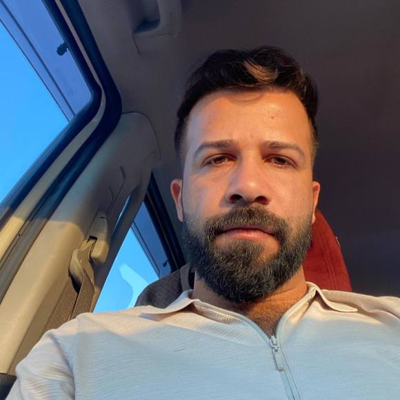 Profile Picture of Mursal Alemarh (@mursalyassein) on Poshmark