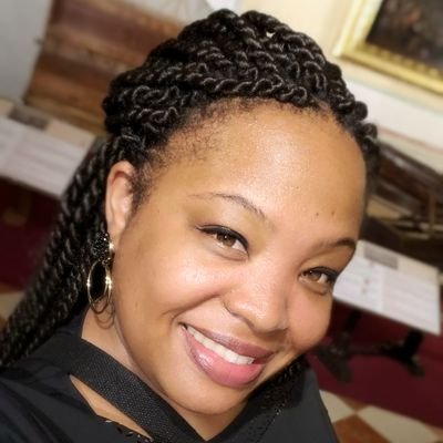 Profile Picture of Vikki Pretlow (@pretvL323) on Twitter