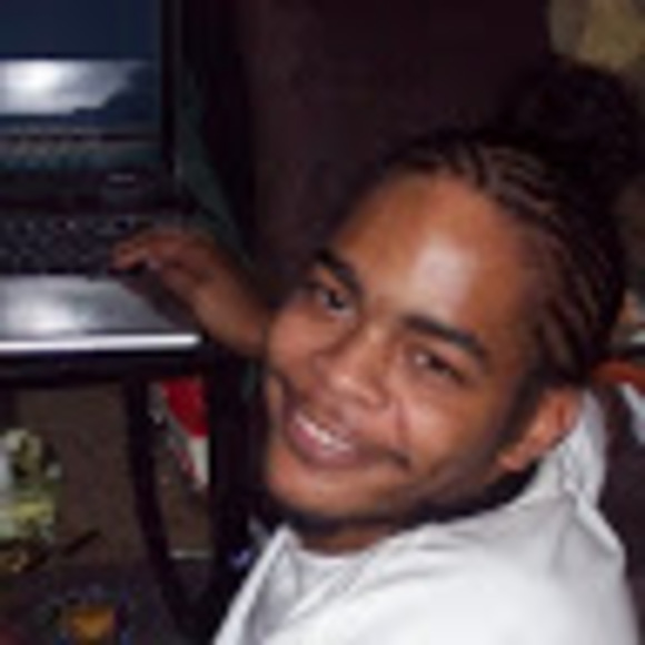 Profile Picture of Darrell Barber (@darrell_barber) on Poshmark