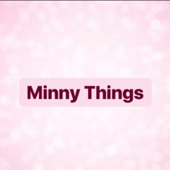 Profile Picture of Minerva Perez (@minnyp97) on Poshmark