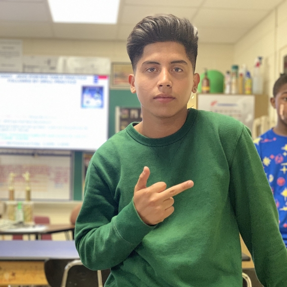 Profile Picture of Fernando Hernandez (@dieher5685) on Poshmark