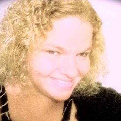 Profile Picture of Lori Hurt (@LoriHurt7) on Twitter