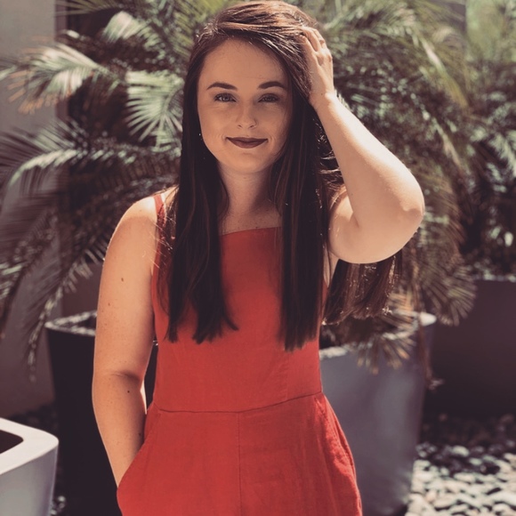 Profile Picture of Katie Aleff (@ktaleff) on Poshmark