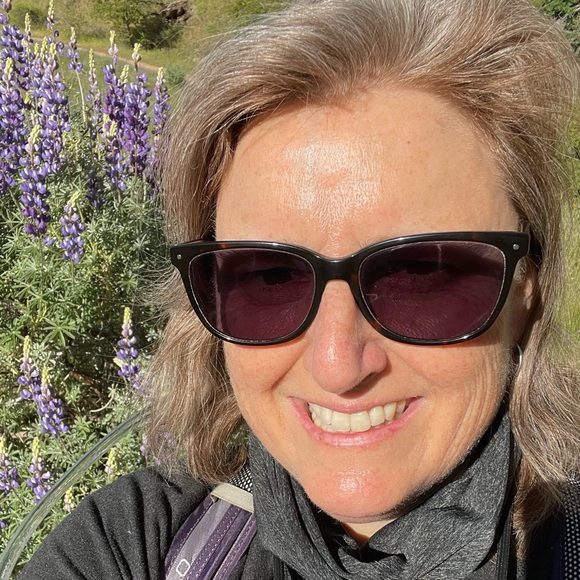 Profile Picture of Genice Valentino wickum (@valentinowickum) on Poshmark