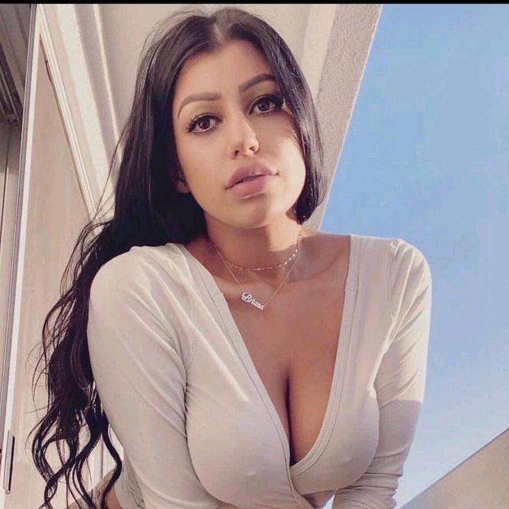 Profile Picture of Delphine Kiff (@delphinekett) on Tiktok