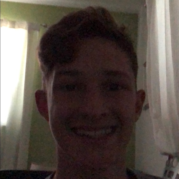 Profile Picture of Andre Rodriguez (@andrerod020201) on Poshmark