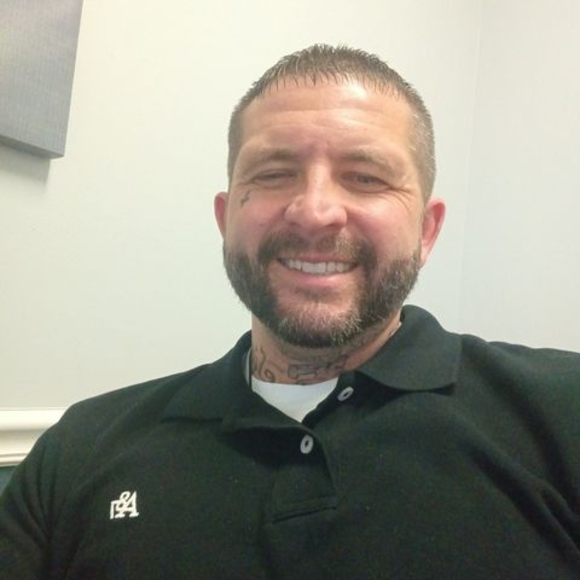 Profile Picture of Roy Sexton (@sextonroy644) on Poshmark