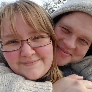 Profile Picture of Lisa Neave (@LisaNeave) on Twitter