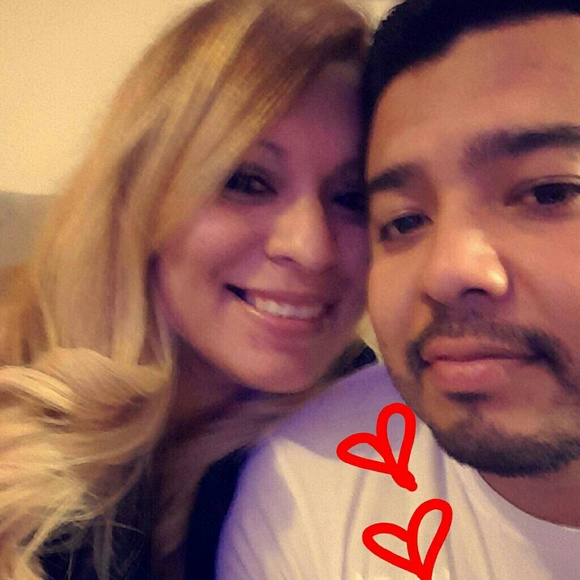 Profile Picture of Belinda Morteo (@belmor09) on Poshmark