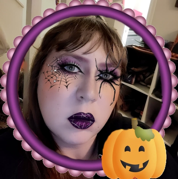 Profile Picture of Whitney Henderson (@sly27) on Poshmark
