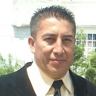 Robert Escamilla - Twitter Profile Picture of Robert Escamilla (@papibeto17) on Twitter