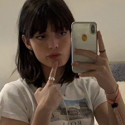 Profile Picture of ؘ (@lanatrusts) on Twitter