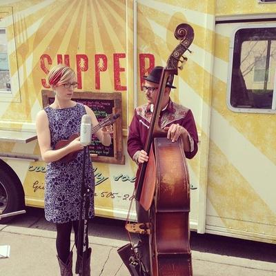 Profile Picture of Sage And Jared's (@HappyGlandBand) on Twitter