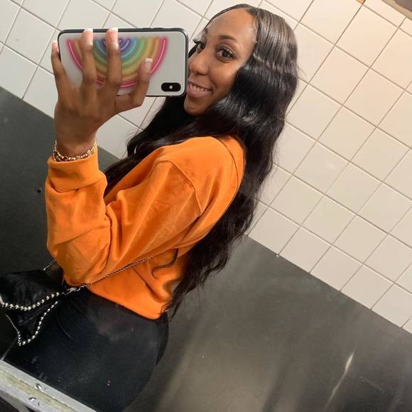 Profile Picture of Savannah Shepperson (@scshepperson93) on Poshmark