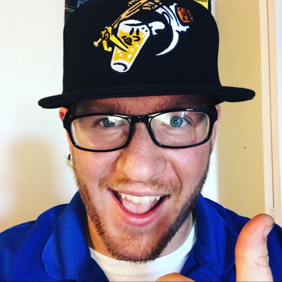 Profile Picture of Jesse Gehringer (@jgehringer) on Poshmark