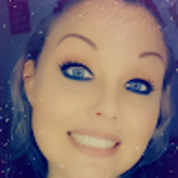 Profile Picture of Robin Branham (@robinbranham21) on Poshmark