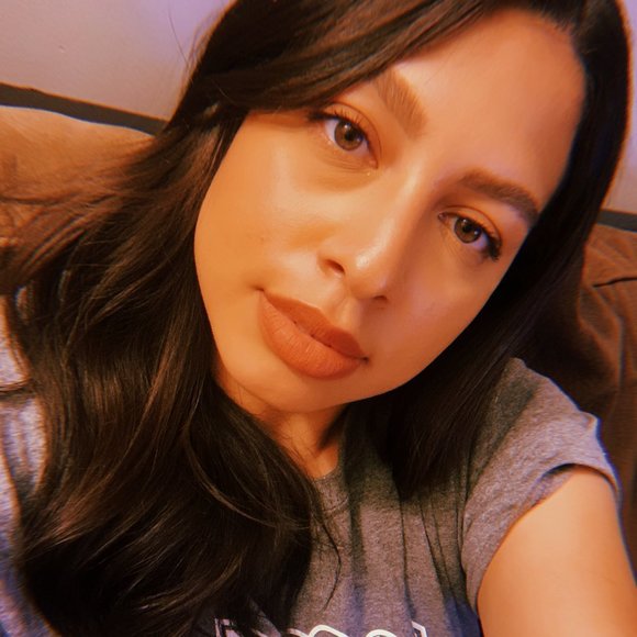 Profile Picture of Jasmin Pivaral (@jasminxpx3) on Poshmark