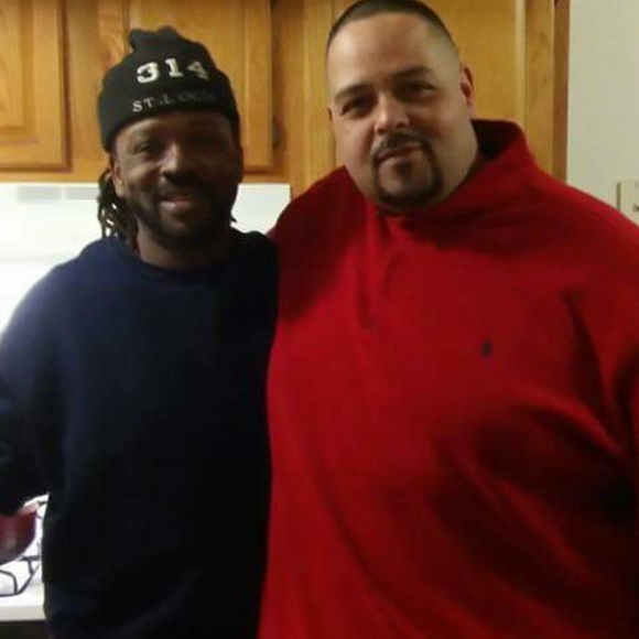 Profile Picture of Arnold Stewart (@anstract) on Poshmark