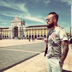 Profile Picture of John (@johnnydevisser) on Instagram