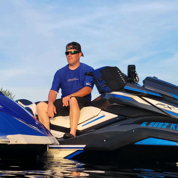 Profile Picture of Mike (@michaelavella88) on Tiktok