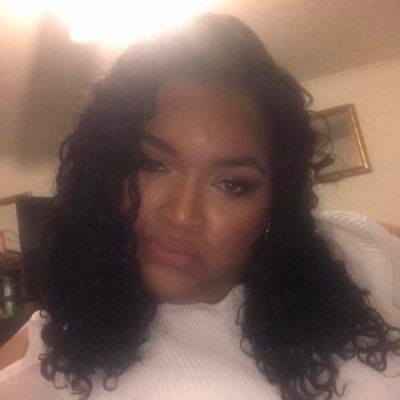 Profile Picture of Adriana Clark (@Adriana88222288) on Twitter