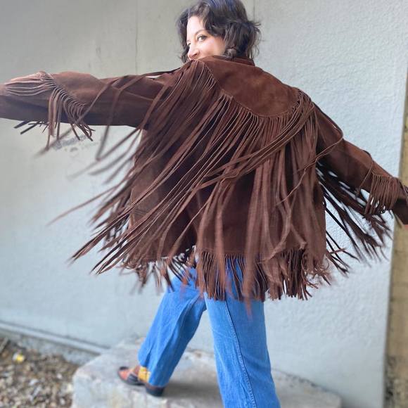 Profile Picture of Courtney Rolnick (@cnrolnick) on Poshmark