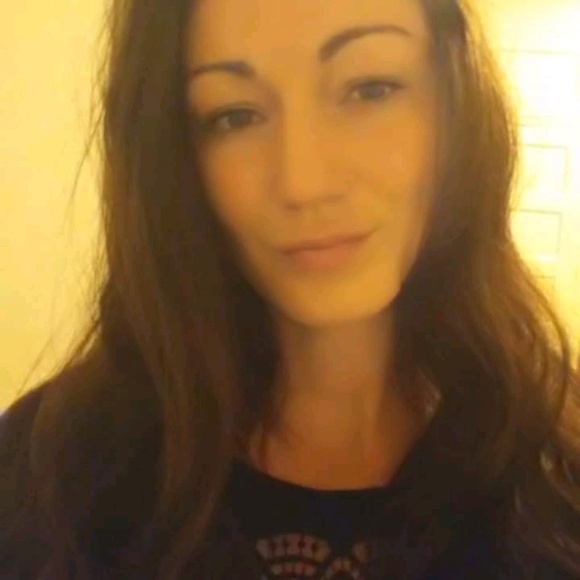 Profile Picture of Courtney Marston (@courty53) on Poshmark