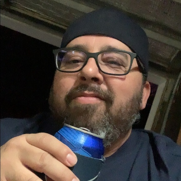 Profile Picture of Paul Cantu (@paulcantu73) on Poshmark