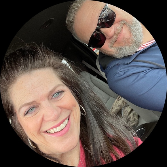 Profile Picture of Marsha Stark (@marshastark71) on Poshmark