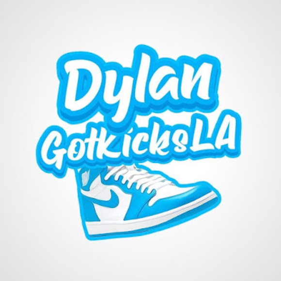 Profile Picture of Dylan Castillo (@dyllancastillo8) on Poshmark