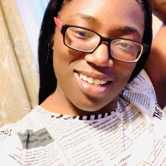 Profile Picture of Mikayla Mikayla (@mcmichael93) on Poshmark