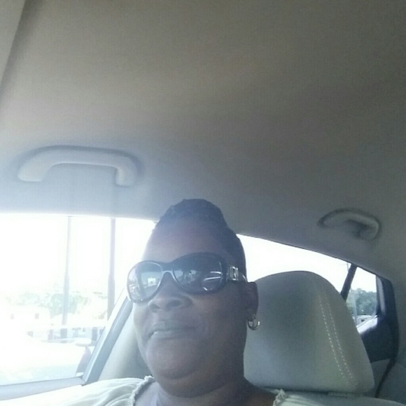 Profile Picture of Pamela Randolph (@pamie50) on Poshmark