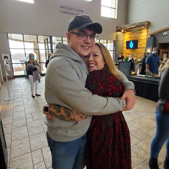 Profile Picture of Laurel Cooley (@rebeccasmom03) on Poshmark