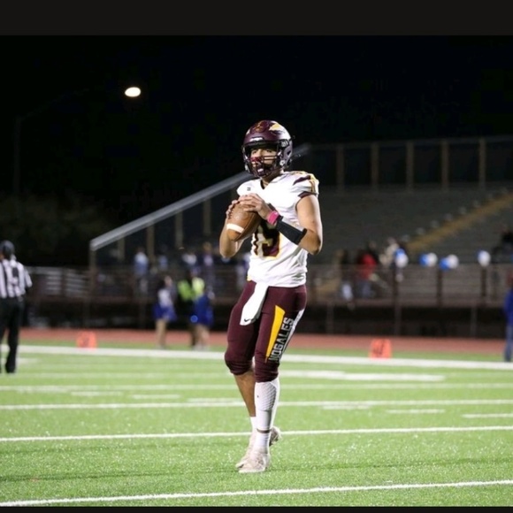 Profile Picture of David Farias (@520sneakerss) on Poshmark