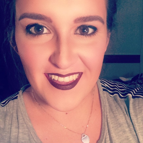 Profile Picture of Alex Ordway (@alex_ordway) on Poshmark