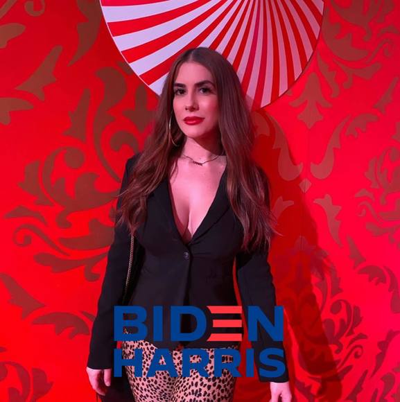 Profile Picture of Chanel Perrillo (@chanelperrillo) on Poshmark