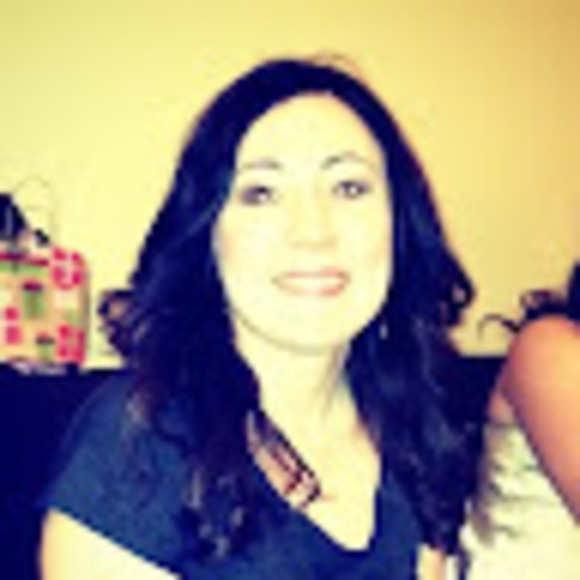 Profile Picture of Nat Guarascio (@natguarascio) on Poshmark