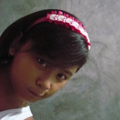 Profile Picture of Alyssa Esquivel (@shobs19) on Twitter