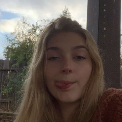 Profile Picture of Han (@HannahNeer) on Twitter