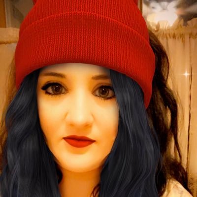 Profile Picture of Mandi_dan (@mandidaniels12) on Twitter