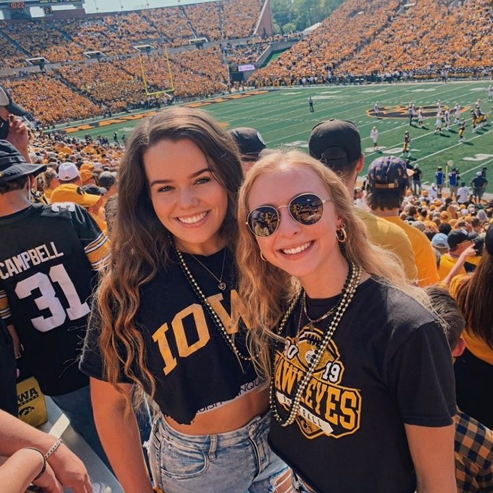 Profile Picture of elleanor (@elleanormcgrady) on Tiktok