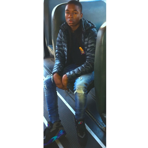 Markus Gilbert - Poshmark Profile Picture of Markus Gilbert (@maxmarko11) on Poshmark