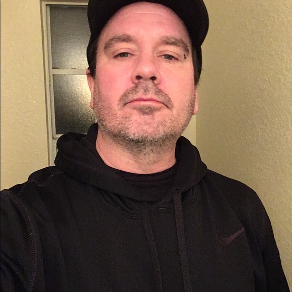 Profile Picture of Chad Jerabek (@chadjahoo1) on Poshmark