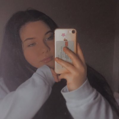 Profile Picture of Lilly Weaver 🥀 (@lilsweaverx) on Twitter