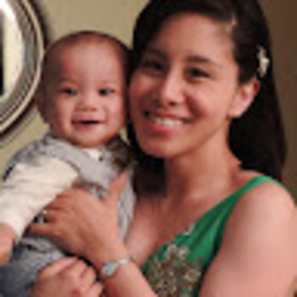 Profile Picture of Ienne Diloy (@ienne1982) on Poshmark