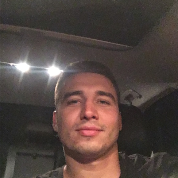 Paul Ganchenko - Poshmark Profile Picture of Paul Ganchenko (@1paulgan) on Poshmark