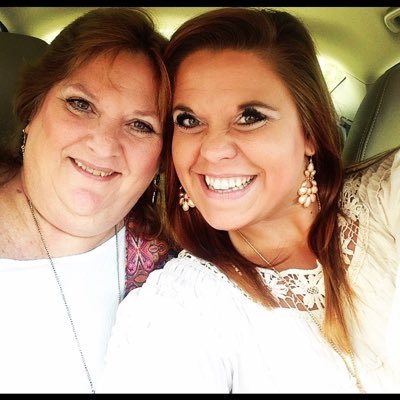 Profile Picture of Pam Mathis (@PamMathis15) on Twitter