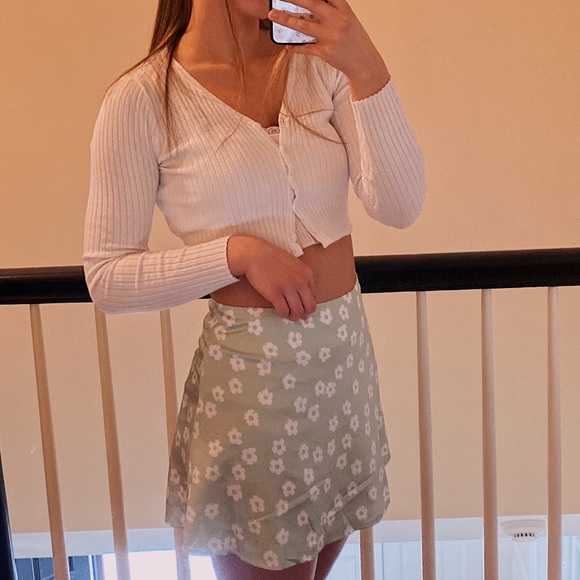 Profile Picture of Grace Mcney (@xogracem) on Poshmark